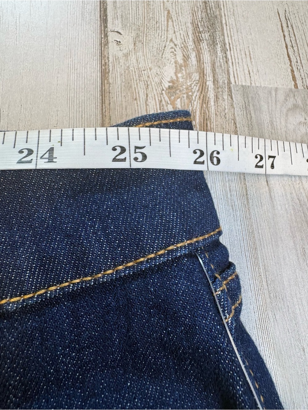 Old Navy Mid Rise Boyfriend Dark Blue Cuffed Denim Shorts Plus Size 26 NWT - Picture 3 of 11